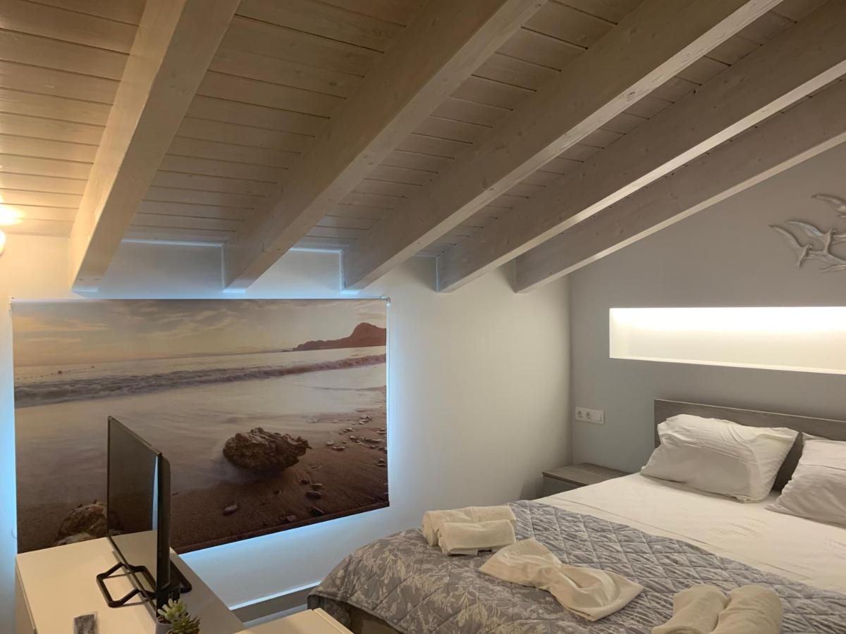 Terpsichore Boutique Bright New Sofita Studios And Appartment Dassia  Exterior foto